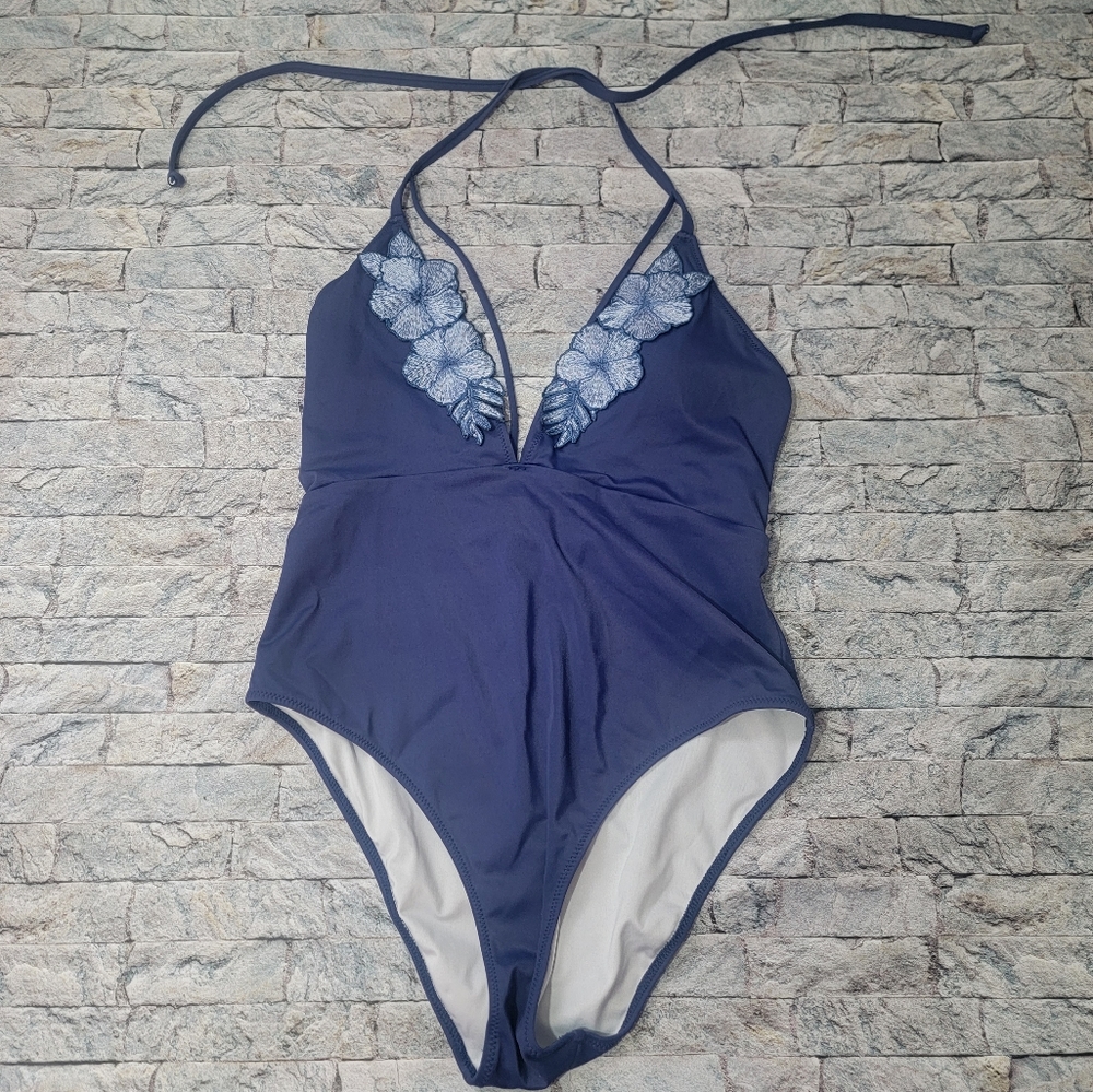 VICTORIAS SECRET PINK EMBROIDERED FLORAL ONE PIECE SWIM SUIT USED